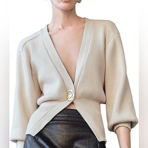 Elegant Beige Women's Sweater